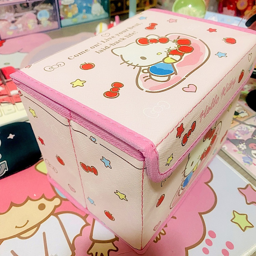 Hello Kitty storage bin - Picture 2 of 3